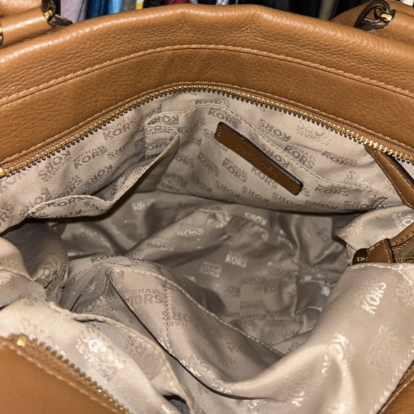 Used Michael Kors bag - Picture 6 of 8